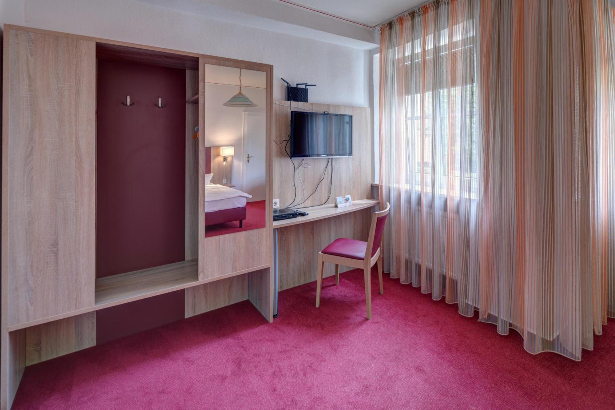 Hotel Leander Bitburg Eksteriør billede