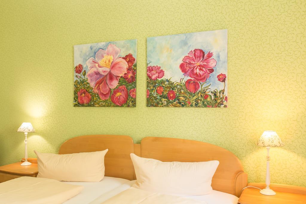 Hotel Leander Bitburg Eksteriør billede