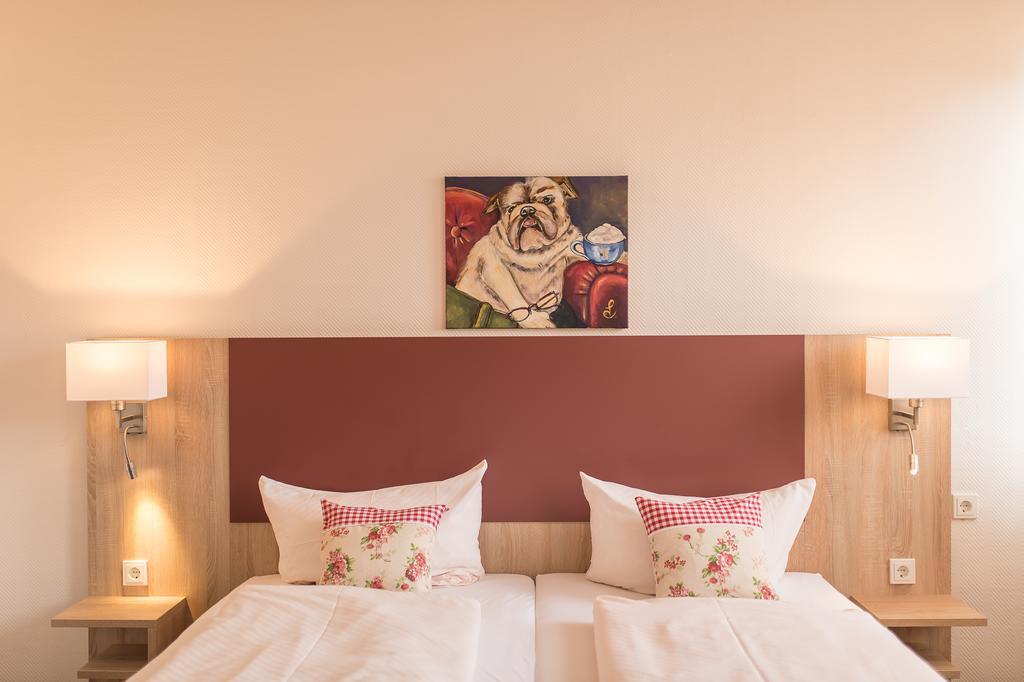 Hotel Leander Bitburg Eksteriør billede